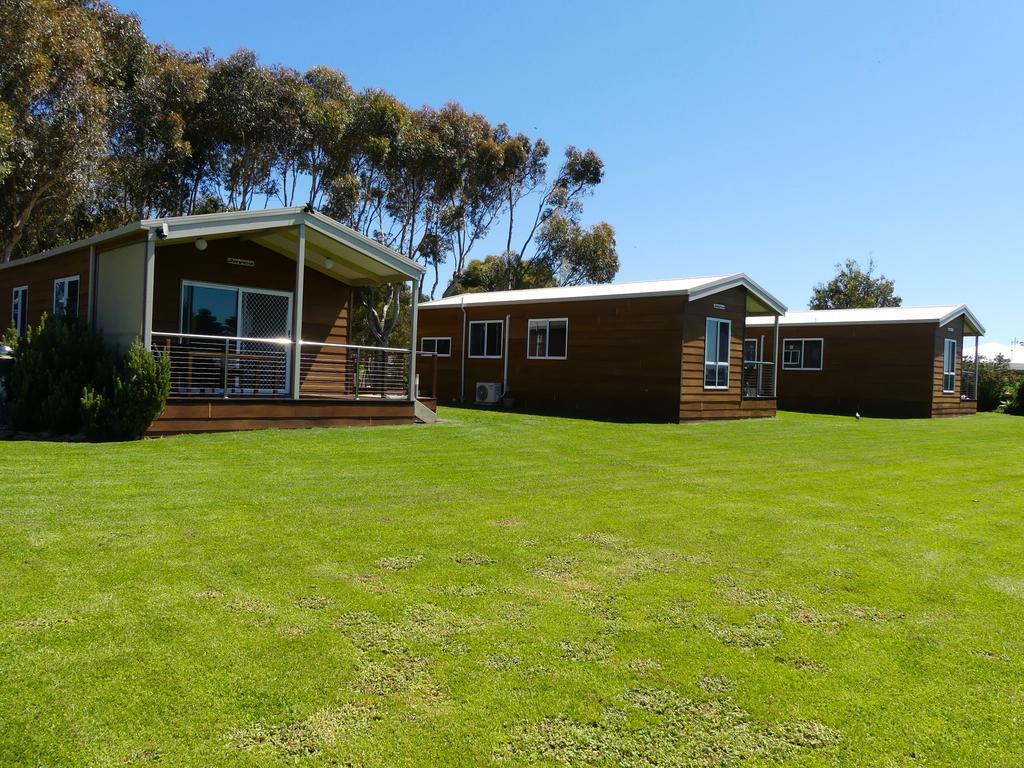 Pelican Waters Holiday Park Port Fairy Exteriör bild